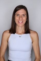 Dr Lisa Vincze