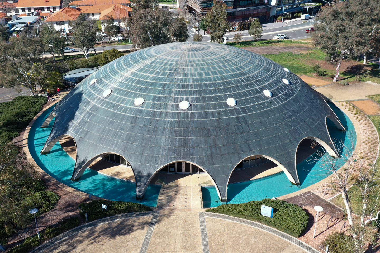 Towards net-zero emissions at Australia's home of science