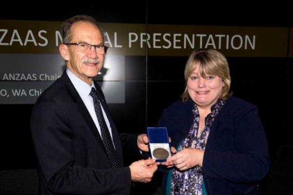 Academy Fellow wins ANZAAS Medal for her scientific achievements-thumbnail
