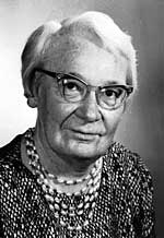 Dorothy Hill 1907-1997