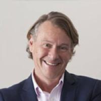 Stephen Simpson headshot